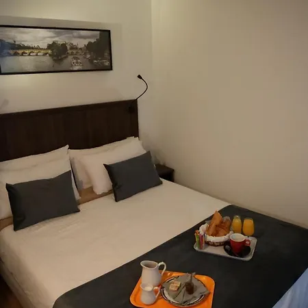 Du Marche * Paříž